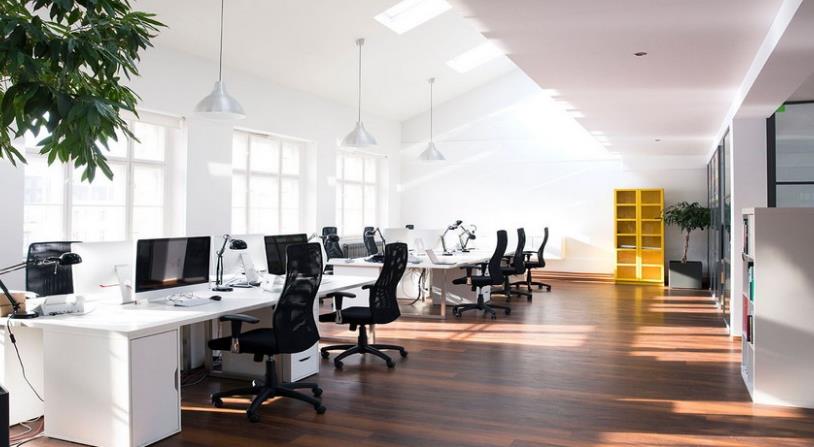 辦公室設計工作室怎么裝修？辦公室設計如何選擇軟裝家具?